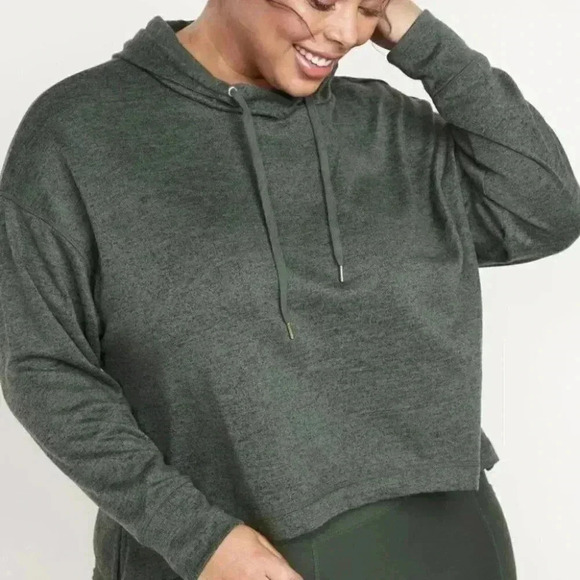 Old Navy Loose Cropped Sweater-Knit Hoodie for Women - Picture 2 of 10
